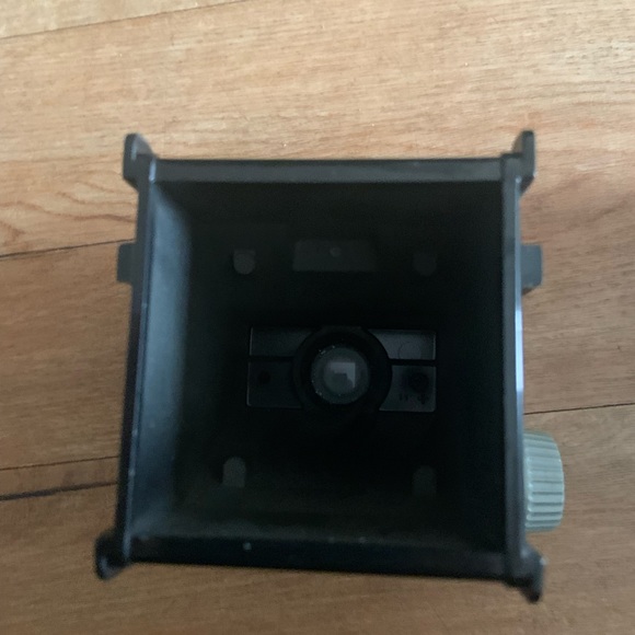Kodak Camera Brownie Hawkeye flash model. Takes 620 film. - Picture 6 of 13